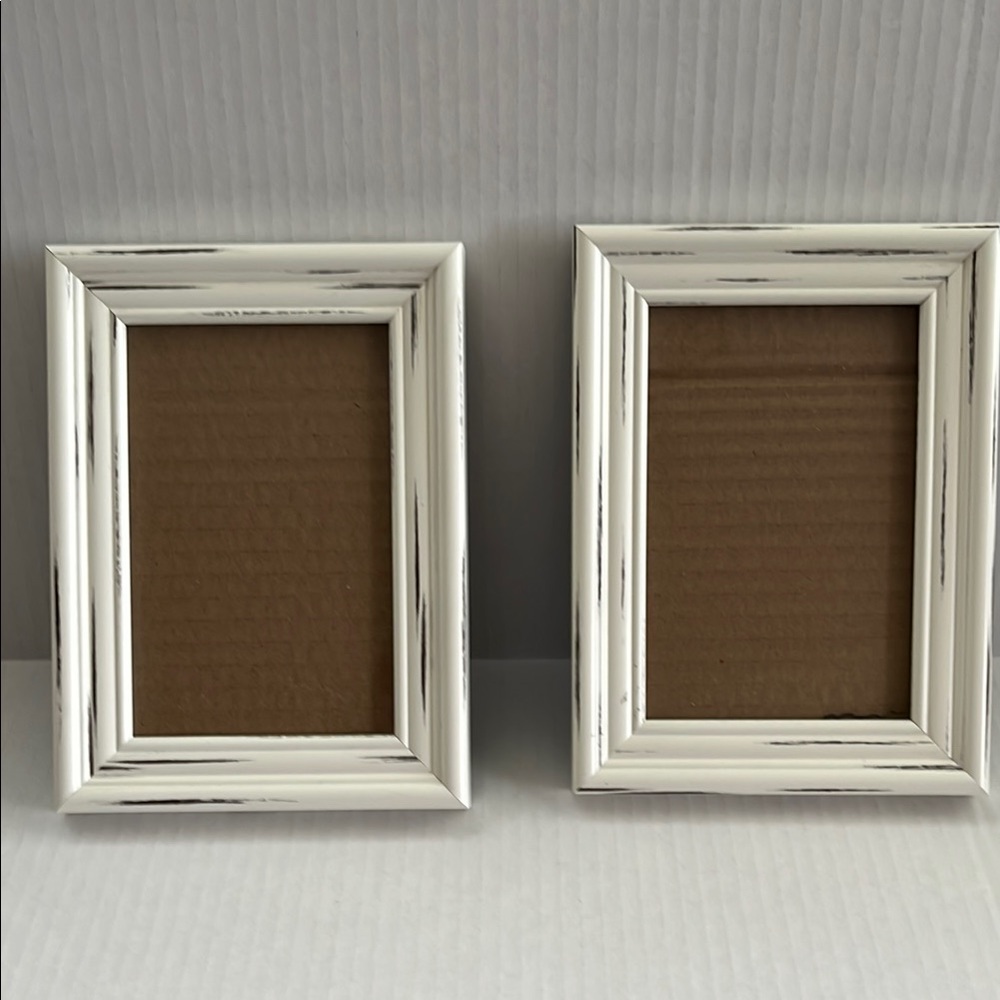 NWT Distressed Off-White Picture Frames with Vintage Appeal